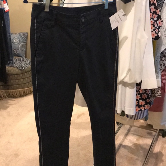 Cabi The Peyton pants. NWT size 8 - Picture 3 of 3